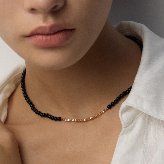 Noir Verse Necklace